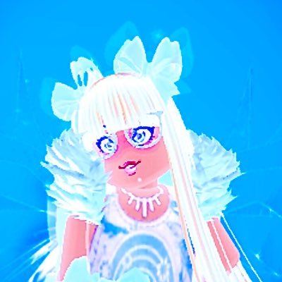 Robloxedits7's profile picture. Hi!I am roblox_edits and I like to make edits of royale high I hope you enjoy them