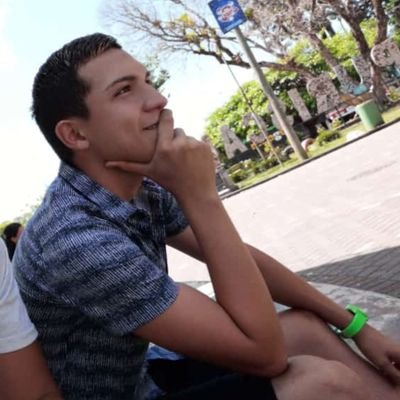 Emmanue52434644's profile picture. 😎