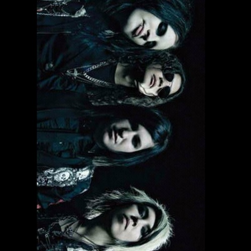 ETFtakeover's profile picture. We love escape the fate. @escapethefate follow us, maybe you should too ;D