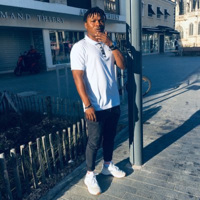 LOWAIST12's profile picture. 