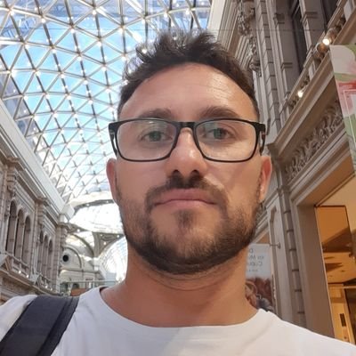 Profesional con trayectoria en construcción y real estate. Me gusta emprender con propósito, crear equipos sólidos y aportar valor a través de cada proyecto.