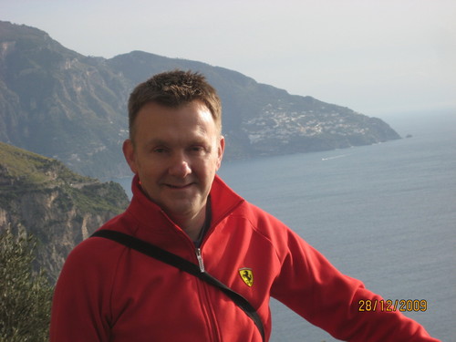 GraftonW's profile picture. a busy body with a mind of my own