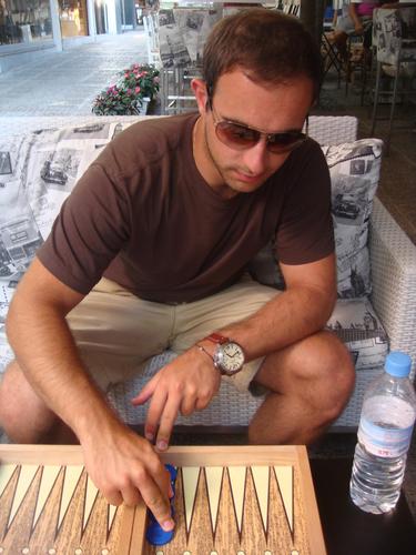 Loizini's profile picture. 