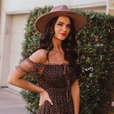 Bachelor 21 || BIP 4 || Instagram- @ravennicolegates || https://t.co/MrZ157nJVo