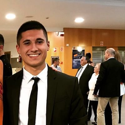 eldelbrisa's profile picture. Si quieres cambiar algo cambia tú