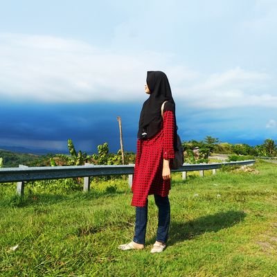 piohamidah's profile picture. Semua orang boleh berkata apapun tentangku, tapi tidak aku biarkan untuk mengatur hidupku