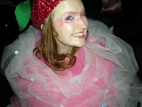 din0lee's profile picture. Not your neighborhood cupcake ✌️