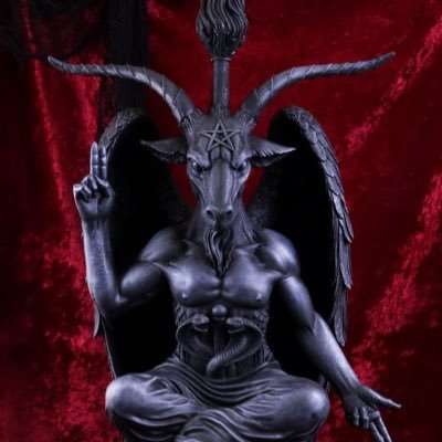 oberwulf's profile picture. Satanic, Goth, F1, D&D, Muay Thai, WWE, Manchester United, Metal, Cyberpunk, Retro Sci-fi and Horror, Macabre, Pulp, Xenomorphs, Fantasy, Paintings