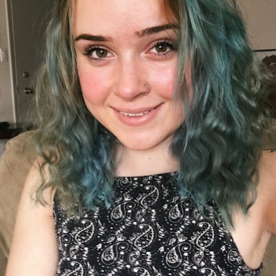 LadyGeminiMoon's profile picture. cancer ☀️ gemini 🌙 leo 🌤 she/they