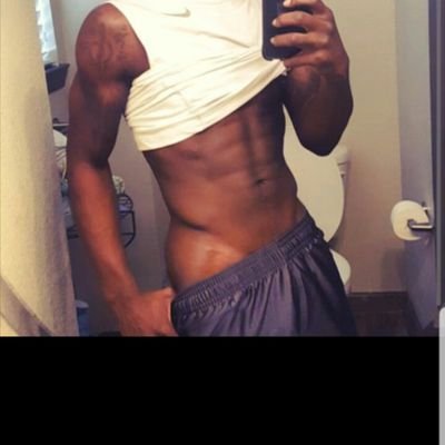discreetfreak27's profile picture. Discreet freak over east sexy slim dreadhead so inbox me if you masc and a freak shawty str8 up I’m trying to see something #Notalking 🤫
