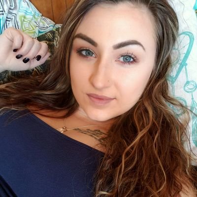 TheeBaddestt96's profile picture. If you're on my page, Your creeping 🔪🙃