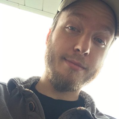 RezylAzzirsRose's profile picture. 