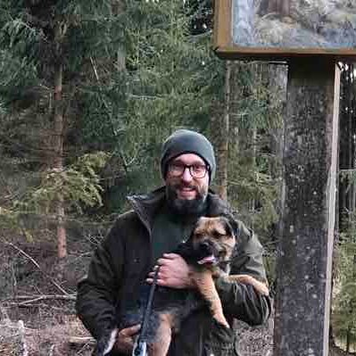 LDzurina's profile picture. Měšťák na venkově. Royal Enfield, EV, FVE, zahrada, ovce, včely, myslivost, jidlo a víno a nove take vinohrad😉