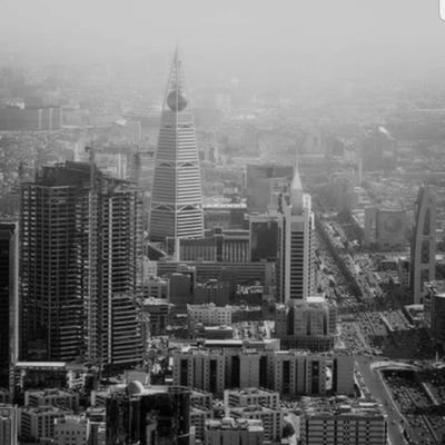 sh_o_330's profile picture. هو ربُّ المستحيل... وأنت تبكي ع الممكن!!❤ ((أنا عند ظن عبدي بي فليظن بي مايشاء))