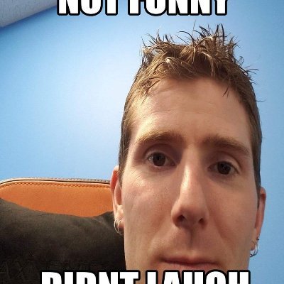 bigboomerboii's profile picture. Holding @AnaxisTweets