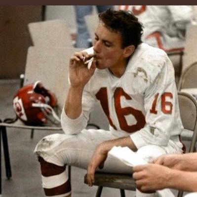 akayungburr's profile picture. 