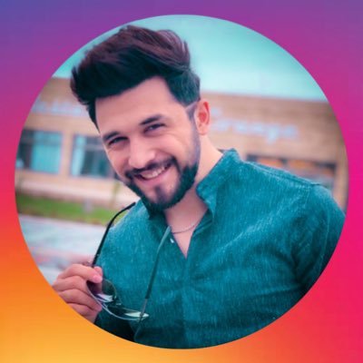 Bir insana vazgeçilmez olduğunu hissettirirsen, ilk vazgeçeceği kişi sen olursun...📝💯 #natrom ⭐️Başak Erkeği / İnstagram @natigroman ⭐️