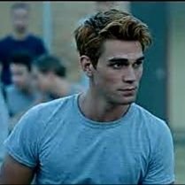 OfDenisovich's profile picture. 【☪】─ ❝Papa Drac, I'm a vampire and a superhero!❞ 「 Hotel Transylvania┇Older!Dennis 」 ﹟Vɪʀᴜ