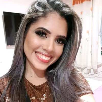 Antes eu falava merda sozinha, agora falo aqui com todo mundo.