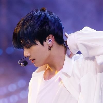 💎Shine bright like a diamond💎Here for you always💜
I see a galaxy in your eyes⭐
JK fan account/Diary #JUNGKOOK #BTS #btsfanaccount @BTS_twt