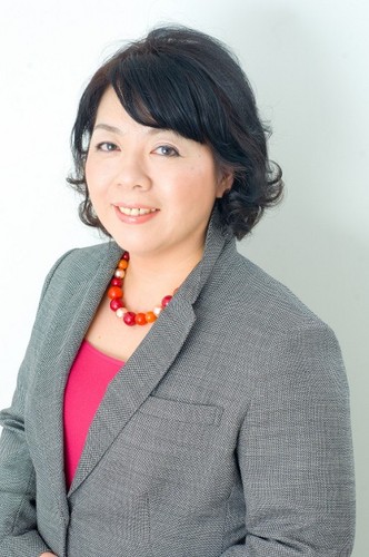 四国在住のプロコーチ。突然某有名アパレルブランドの経営を任され、試行錯誤の後FC店売り上げ日本一を達成!!その経験を活かし現在京阪神・四国を中心に企業研修・個人セッシとほぼ毎日コーチングに関わっています。得意分野はコーチング・NLPを使った業績アップです。