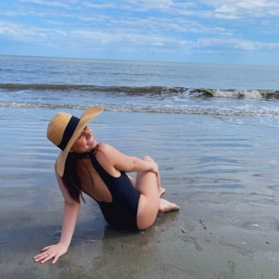 Ambers519's profile picture. 👋🏽🌚♉️