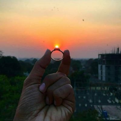 Azeer31633598's profile picture. 