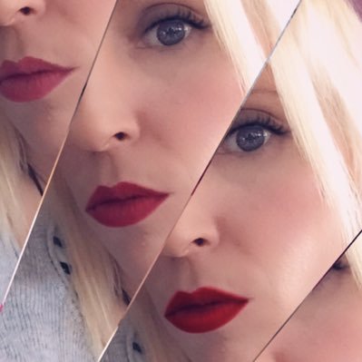 Lau_fer_len's profile picture. Los amigos que tienes y cuya amistad ya has puesto a prueba engánchalos a tu alma con ganchos de acero.