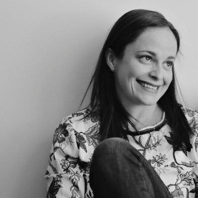 lesglardi's profile picture. En búsqueda constante... Ya no espera la casualidad de su vida. Comunicóloga de profesión . Periodista por vocación