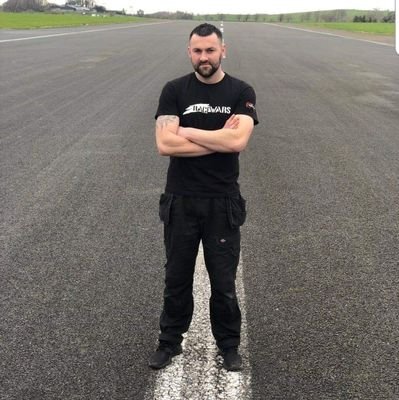 Driver | Car Guy | Promoter 

snapchat - stephenlipsett