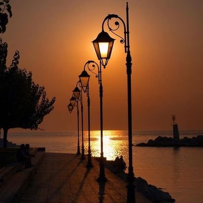 2011_mgmg's profile picture. لاتطيلوا البقاء..
إياكم والتشبث بمن لستم من أولوياته..
ترفقوا بأنفسكم فالخذلان مر..
ولا تهبوا مشاعركم لكل عابِر..
لاتهتموا بالبدايات فهي لهفة عابرة..