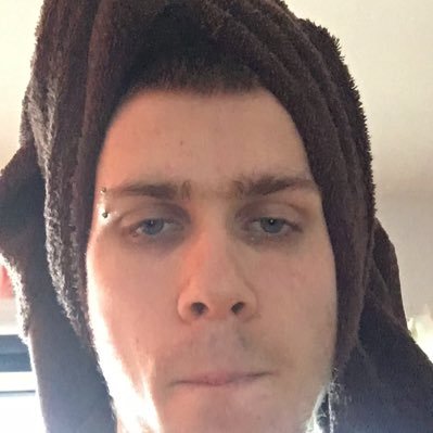 shipsket's profile picture. my ears are gone the sound too high
the final scene holds close my eye 
Ten hundred men the fleas do feast
engulfing world in buzzing sleep