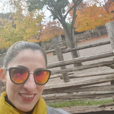 karinamoley's profile picture. Mexicana Guerrerense. Médico,  Pambolera,Casada con un fanático de los Autos, Mam@, etc,etc,etc y etc.