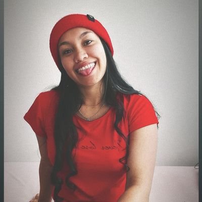 leidigarciare's profile picture. ♡ Just close your eyes and enjoy the roller coaster that is life ♡