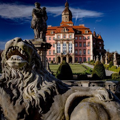 Zamek Książ The Pearl of Lower Silesia, Książ Castle, is undoubtedly one of the greatest tourist attractions of the region. Tag #visitKsiąż