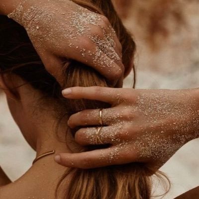 MEdiagnosed's profile picture. I want the kind of life that makes me smile every single day