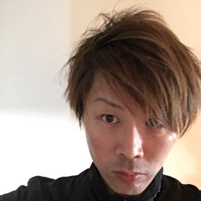 Manchester Cityサポです。プレミア、City好きの方仲良くしてください!あと、PUNK系全般がとにかく好きです。よろしくでーす(^_-)ドッカンとパズドラ