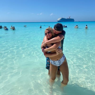 24_jensennn's profile picture. No. Mich girl 🤚🏼