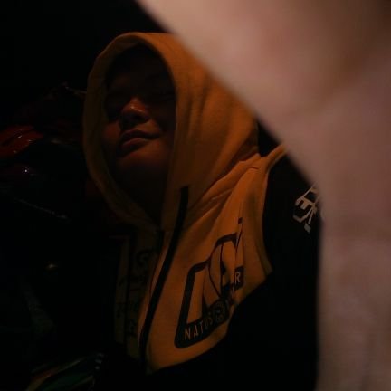 Cmon_eyy's profile picture. .