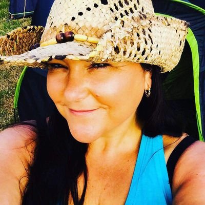 ratchycats's profile picture. Family of 2 + 1 pup - Living our BEST life! work hard play harder! ❤️