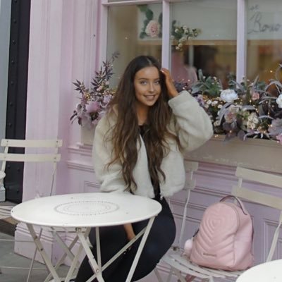 NeeveTillotson's profile picture. 