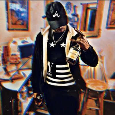 LoeVurses's profile picture. 