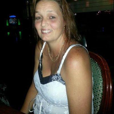 Pamella61384592's profile picture. like listenin to music an hangin out