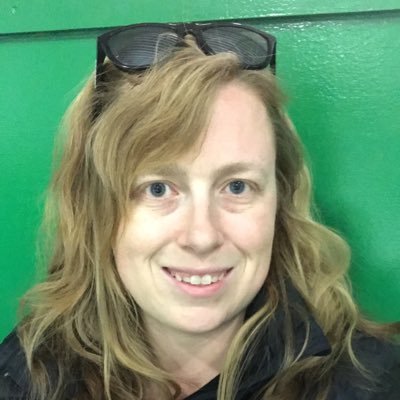 LifestyleSarahB's profile picture. YouTube - lifestyle with Sarah - Vides about decluttering, organization, cleaning, mom life, etc