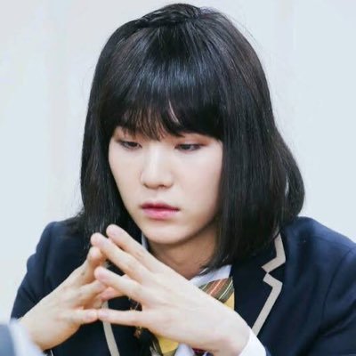 odd_look's profile picture. could you turn off your cellphone? // namgikook enthusiast // love is (not) easy // multiverse  🌈🌺🌻💕✨