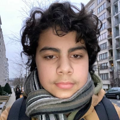 EmilBagirov19's profile picture. Hey, je suis Emil j ai 14 ans (presque en juillet) et je fait du piano . Voilà 😉