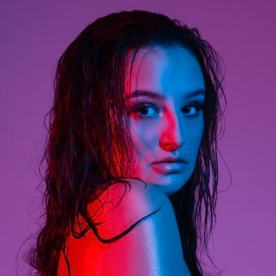 annie61620155's profile picture. 