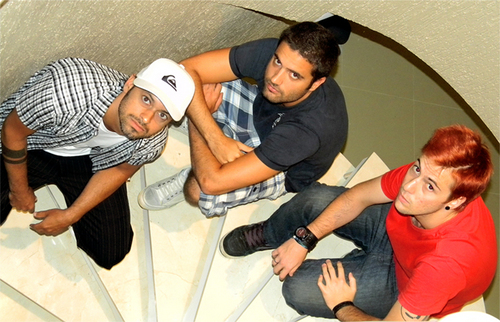 Banda ID3 de surf rock! Integrantes: @Vinimarmore, @ManchaID3 & @ReggaeID3