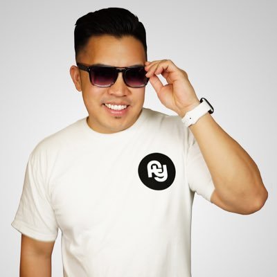 Waxentertain's profile picture. Voted Las Vegas' Most Talented DJ ▫️Blueprint Sound ▫️Foundation ▫️Electra  ▫️TopGolf ▫️TAO Redbull / JetPack / FreshYard #DJEarwaxxx