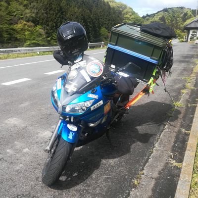 バイクとキャンプがテーマの新人グループyoutuber。
期待のルーキーともっぱら噂。https://t.co/S7MxdGaPlG